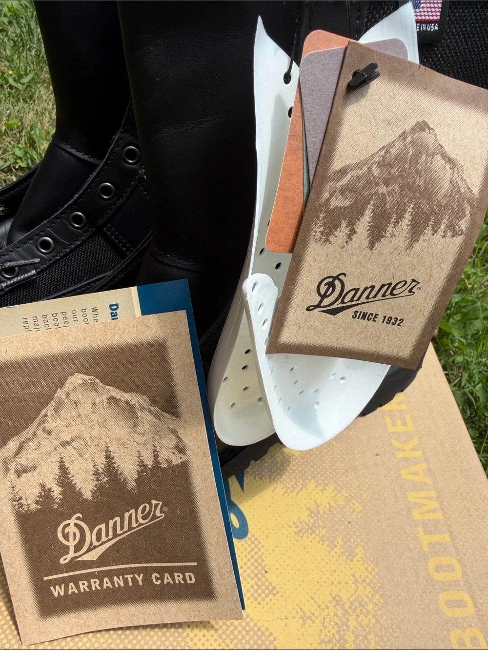 Brand new in box with tags Danner Acadia black 200G Boots size 10
